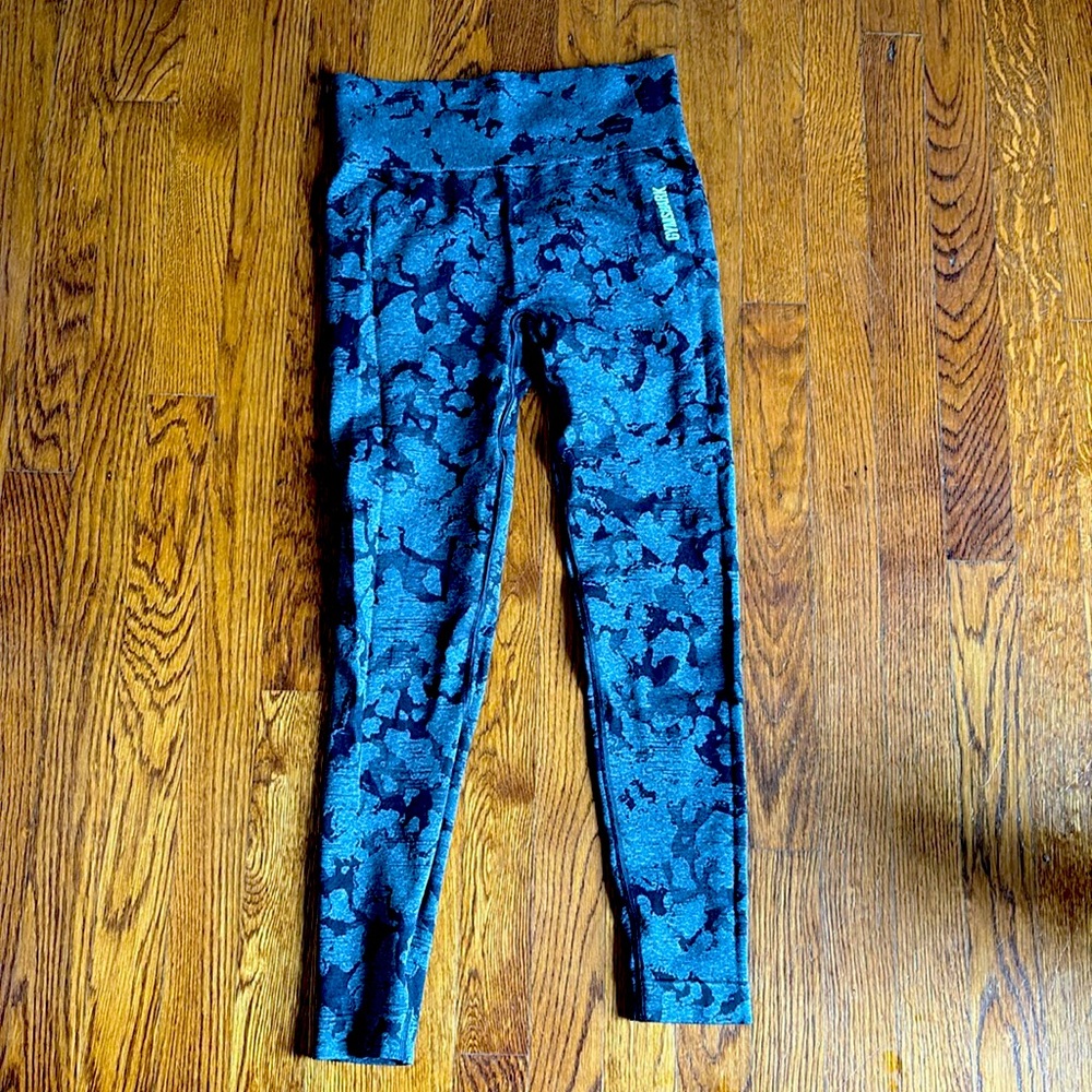 Gymshark medium black camo leggings.